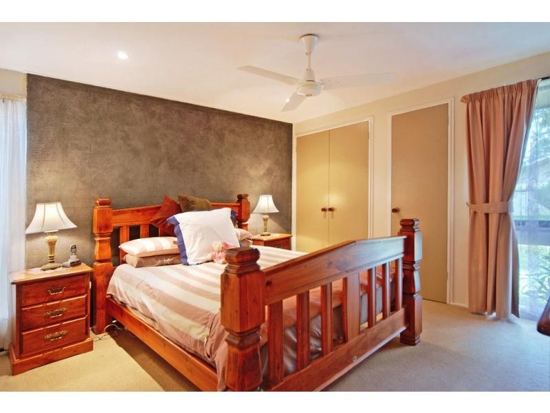 2 Ambassador Avenue, North Nowra NSW 2541