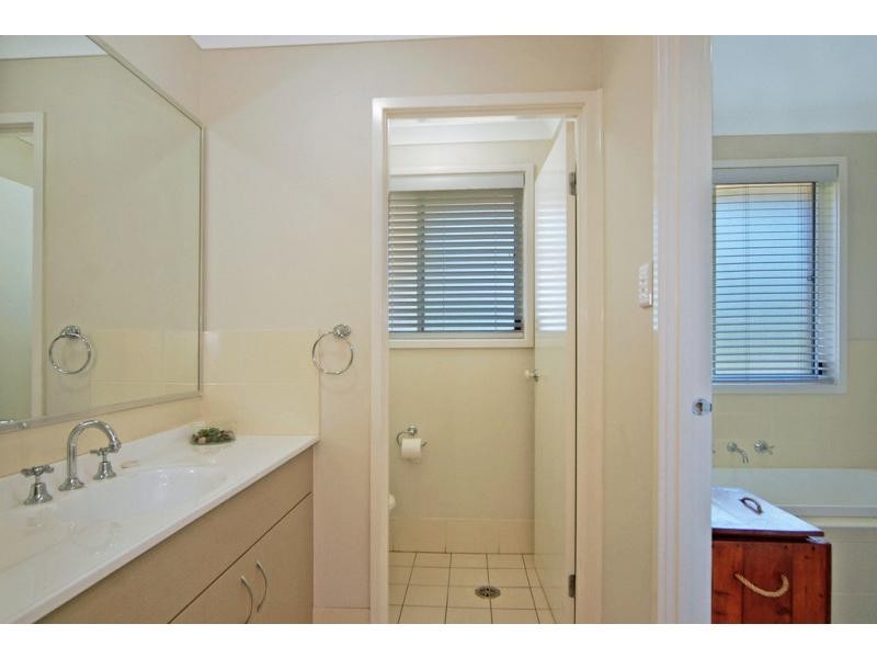 1087B Meroo Road, Meroo Meadow NSW 2540