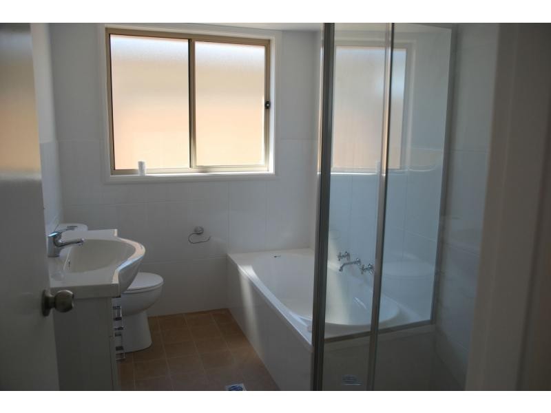 19 Blue Bell Way, Worrigee NSW 2540