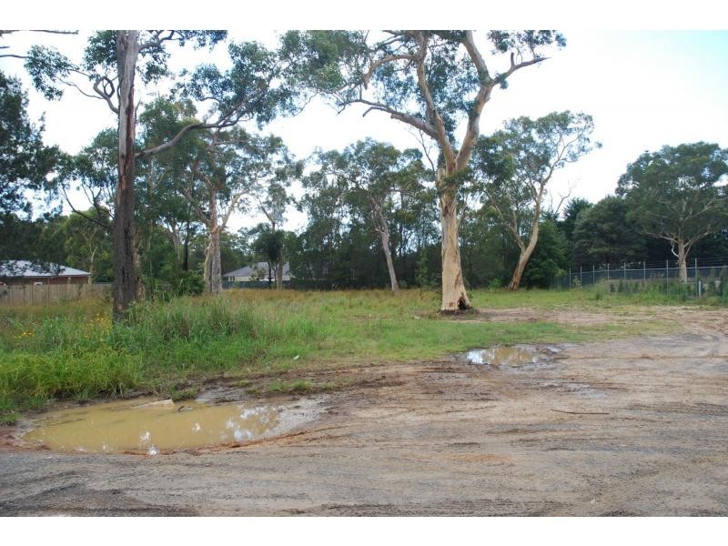 5C Creston Grove, Bomaderry NSW 2541