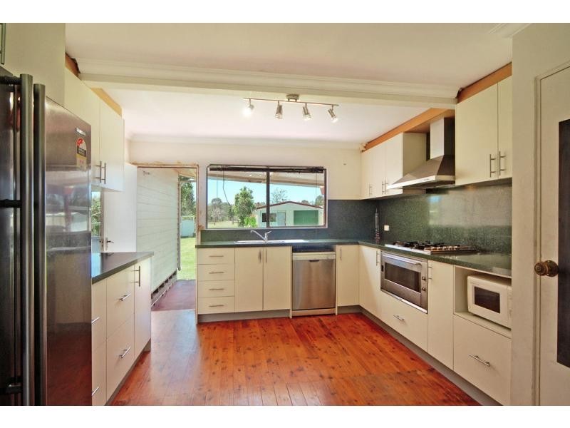 154 Albatross Road, Nowra Hill NSW 2540