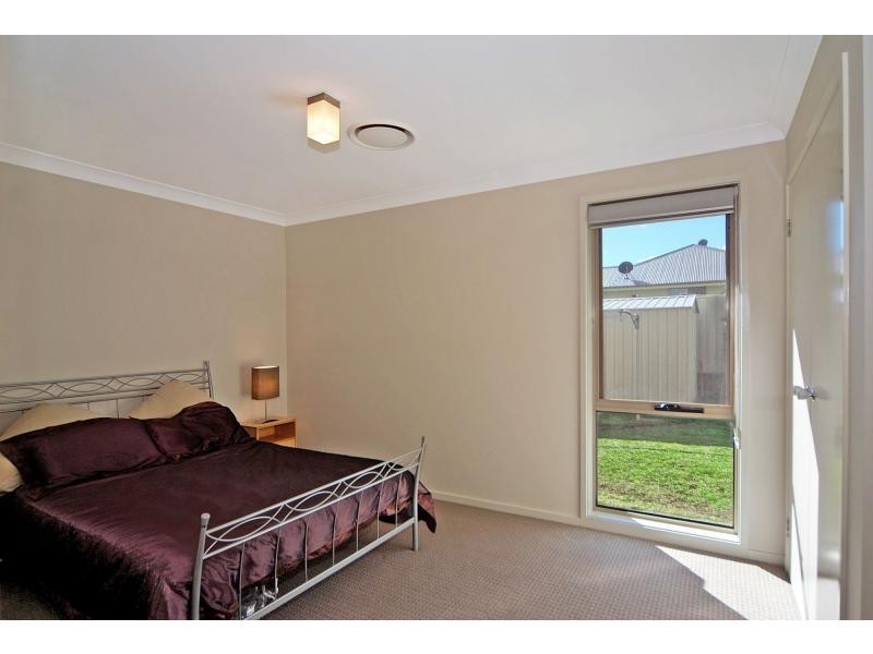 70 Rayleigh Drive, Worrigee NSW 2540