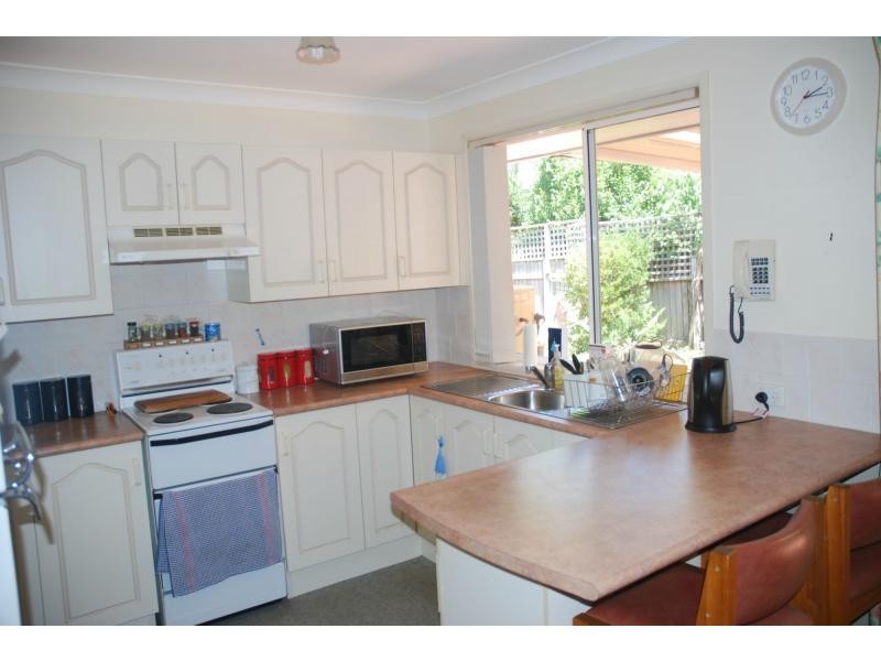 6/7 Hamilton Place, Bomaderry NSW 2541