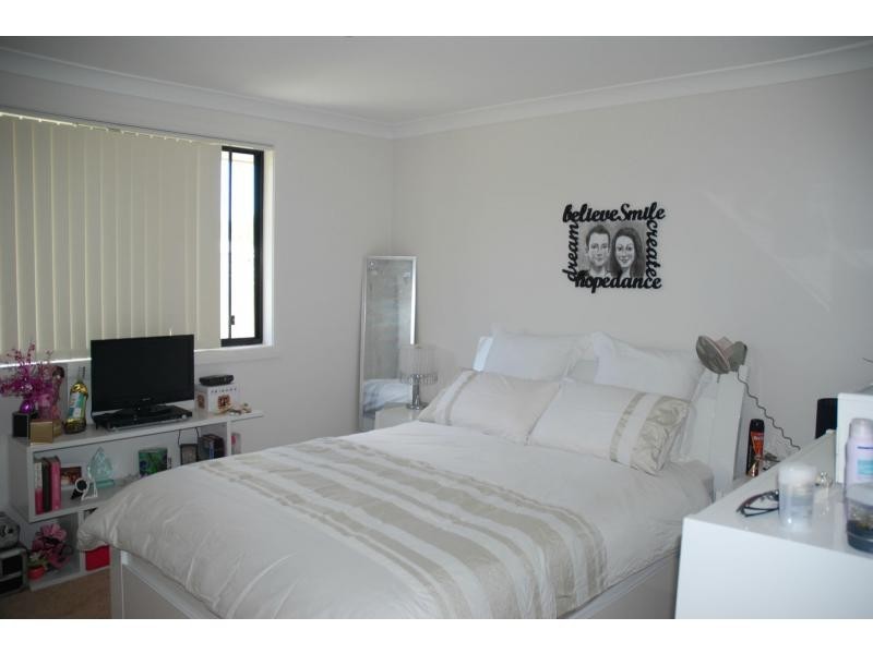 1/5 Barbarta Grove, Worrigee NSW 2540