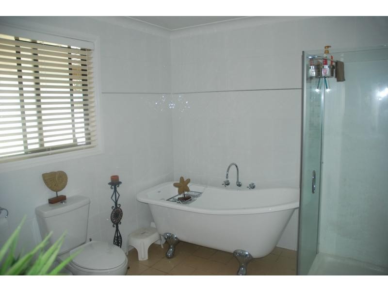 62 Hillcrest Avenue, South Nowra NSW 2541