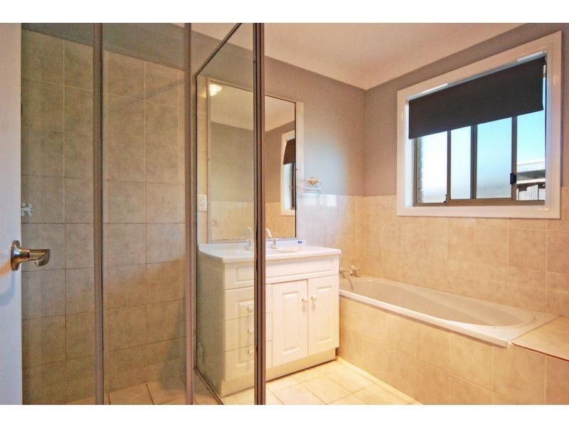 25 Golden Cane Avenue, North Nowra NSW 2541