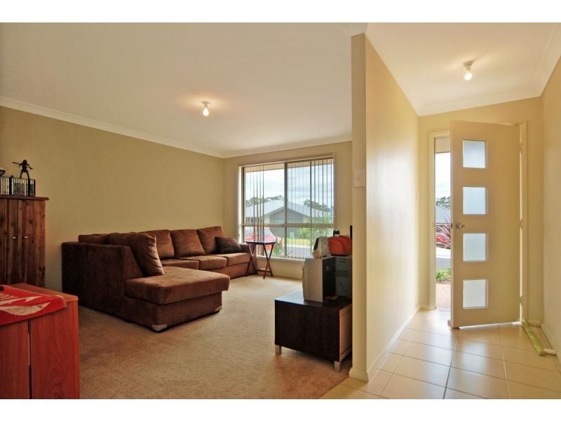 15 Bluebell Way, Worrigee NSW 2540