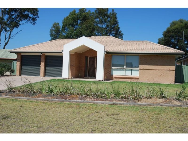 10 Costa Place, Worrigee NSW 2540