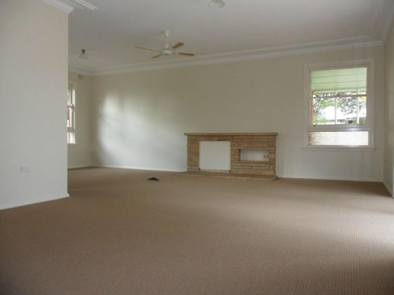 266 Princes Highway, Bomaderry NSW 2541