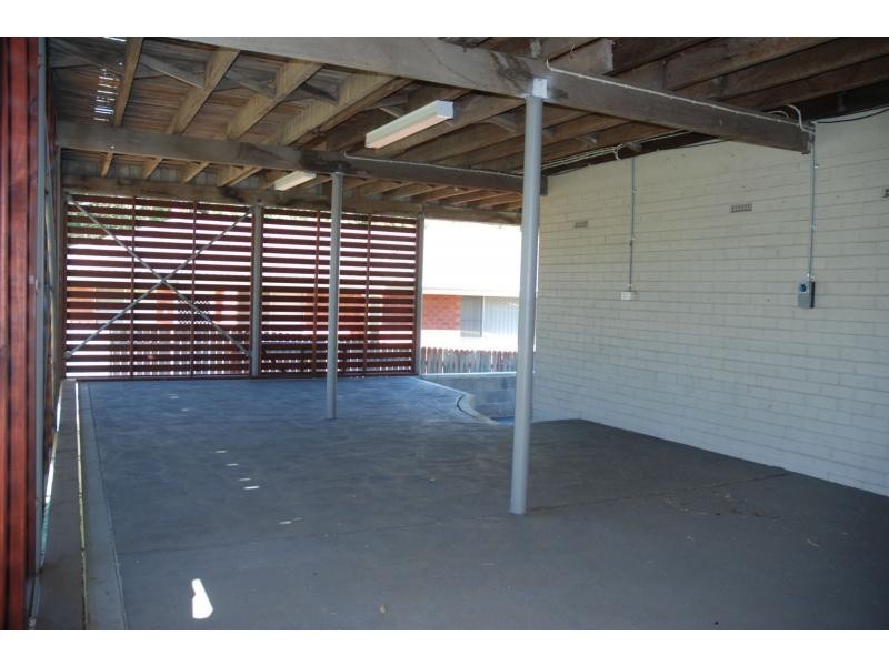 9 Albatross Road, Nowra NSW 2541