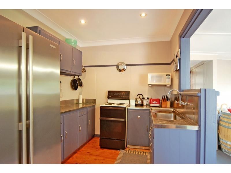 12 Hale Avenue, Nowra NSW 2541