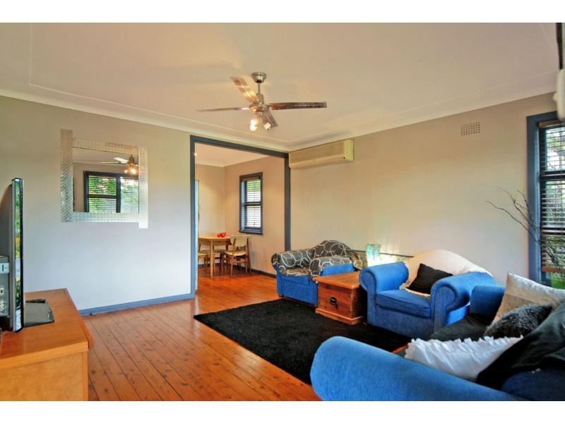 12 Hale Avenue, Nowra NSW 2541