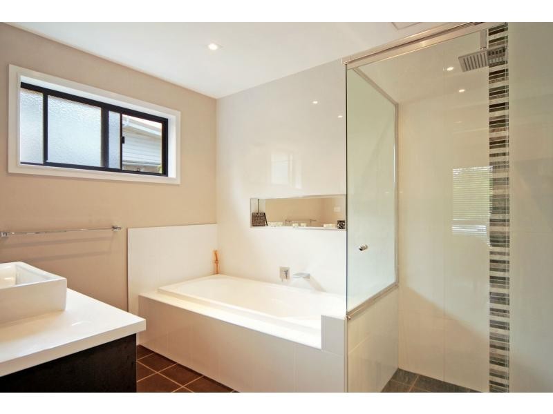 12 Hale Avenue, Nowra NSW 2541