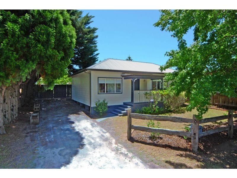 9 Centre Street, Nowra NSW 2541