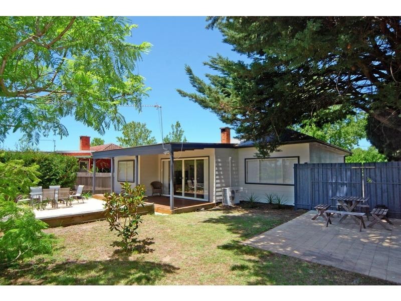 9 Centre Street, Nowra NSW 2541