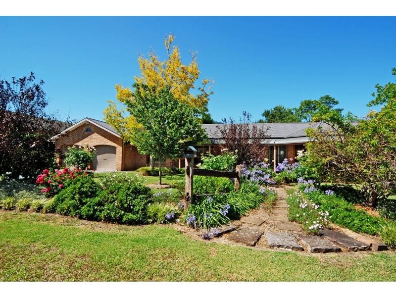 12 Rouse Avenue, Cambewarra NSW 2540