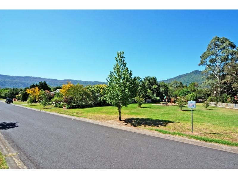 12 Rouse Avenue, Cambewarra NSW 2540