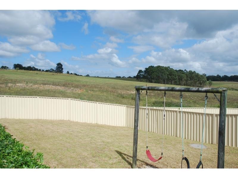 44 Warrigal Street, Nowra NSW 2541