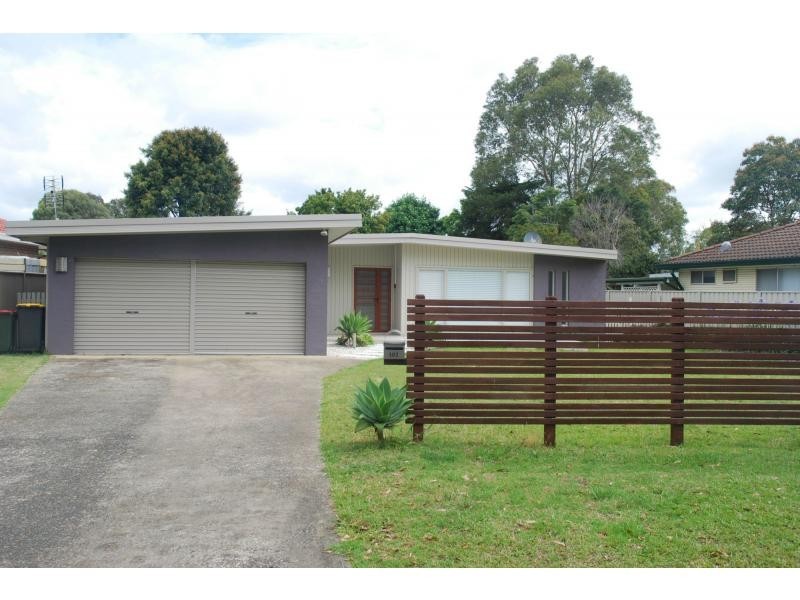 102 Albert Street, Nowra NSW 2541