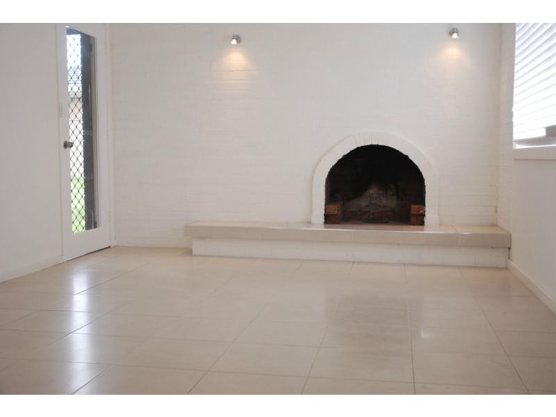 102 Albert Street, Nowra NSW 2541