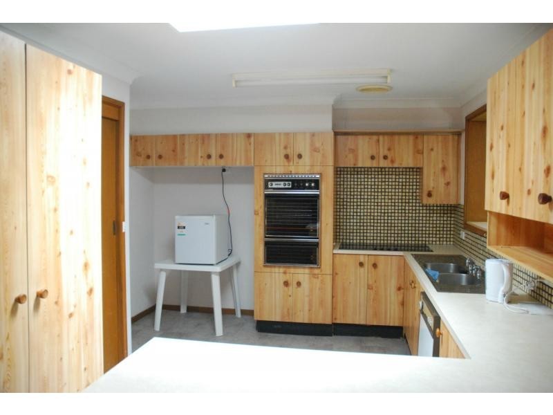 9 Greenwell Point Road, Nowra NSW 2541