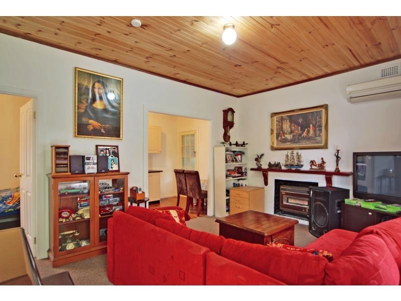 9 Hale Avenue, Nowra NSW 2541