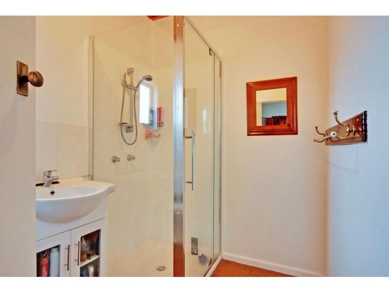 9 Hale Avenue, Nowra NSW 2541