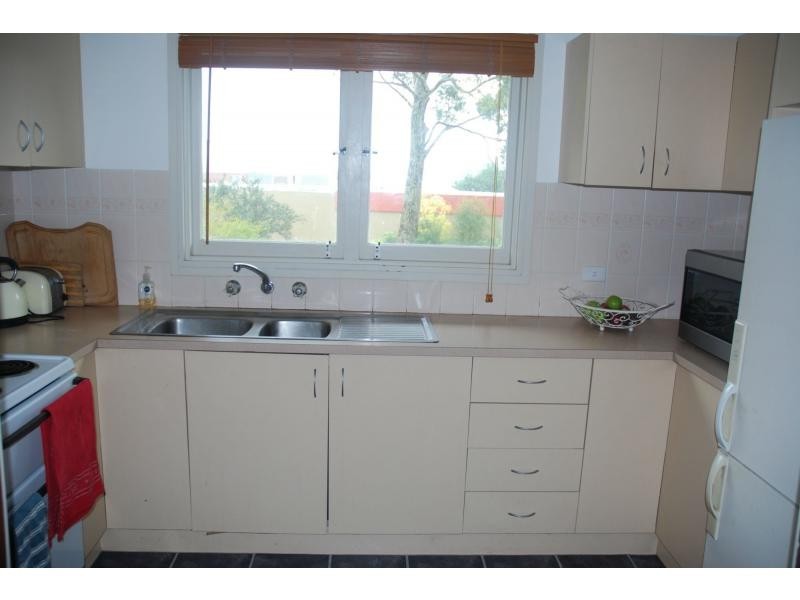 225 Kinghorne Street, Nowra NSW 2541