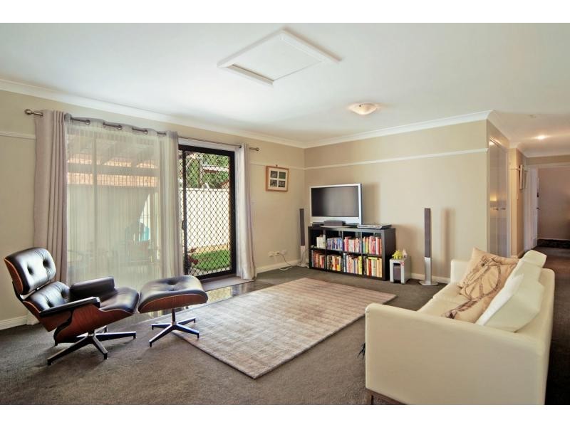 21 Glenair Avenue, West Nowra NSW 2541