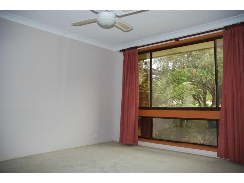 3 Birkdale Grove, Bomaderry NSW 2541