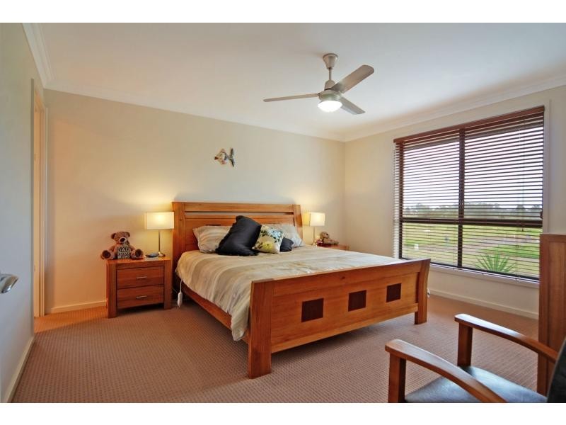55 Lyrebird Drive, Nowra NSW 2541