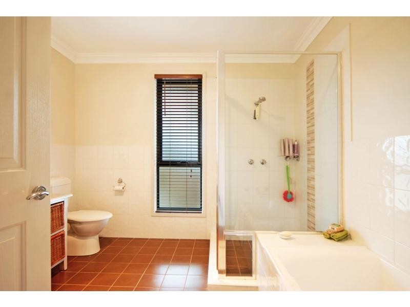 55 Lyrebird Drive, Nowra NSW 2541