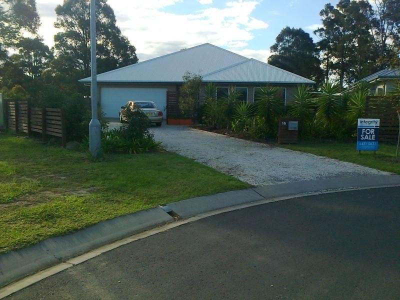 16 Hanover Close, South Nowra NSW 2541