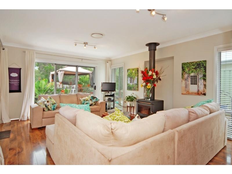 16 Hanover Close, South Nowra NSW 2541