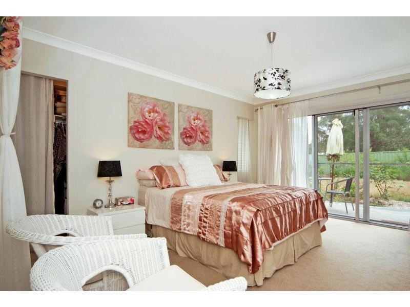16 Hanover Close, South Nowra NSW 2541