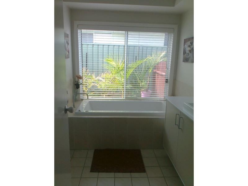 16 Hanover Close, South Nowra NSW 2541