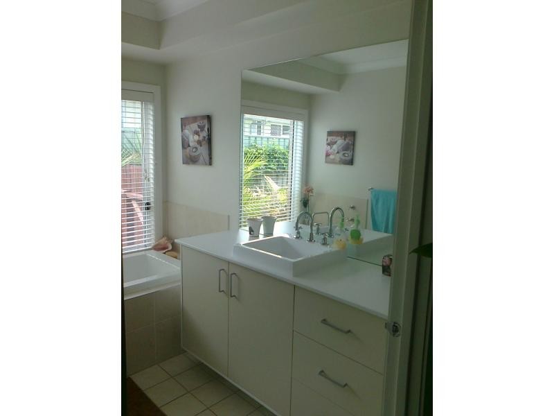 16 Hanover Close, South Nowra NSW 2541