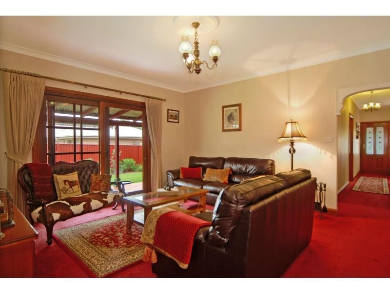 11 Terralla Grove, South Nowra NSW 2541