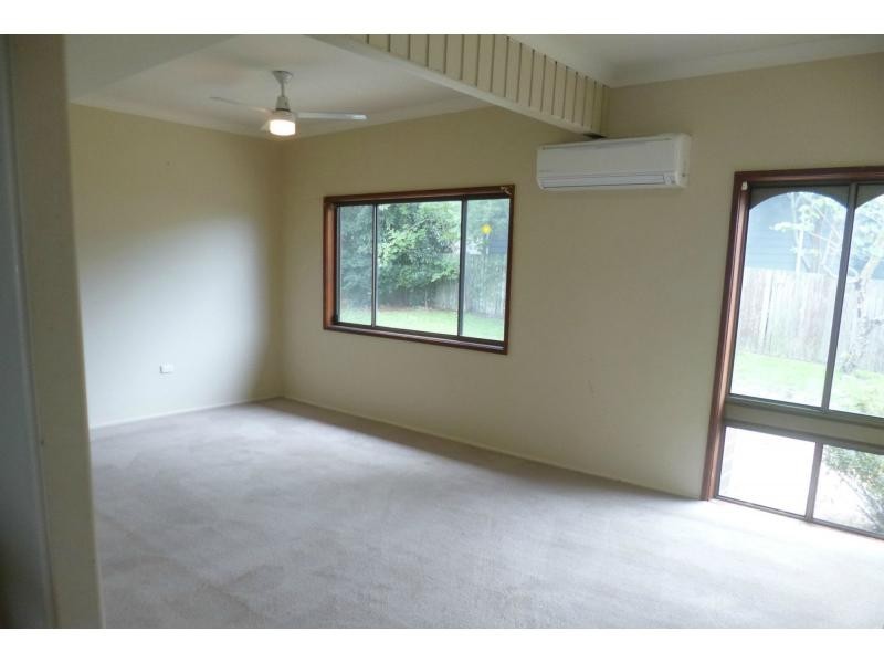 19 Dalwah Street, Bomaderry NSW 2541