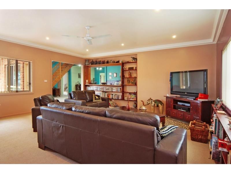 26 Elder Crescent, Nowra NSW 2541