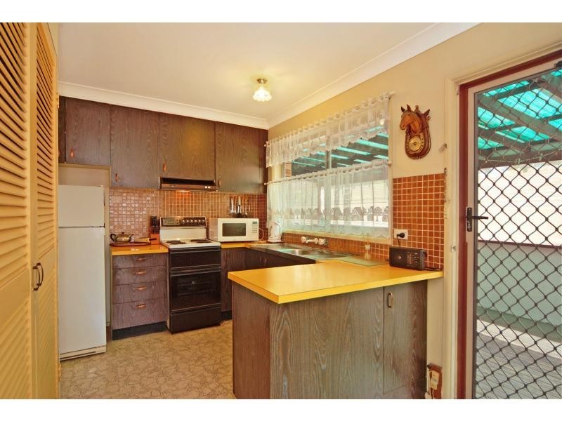 27 Park Road, Nowra NSW 2541