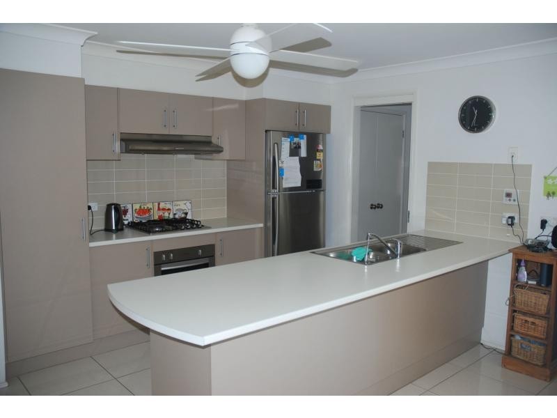 19 Warrigal Street, Nowra NSW 2541