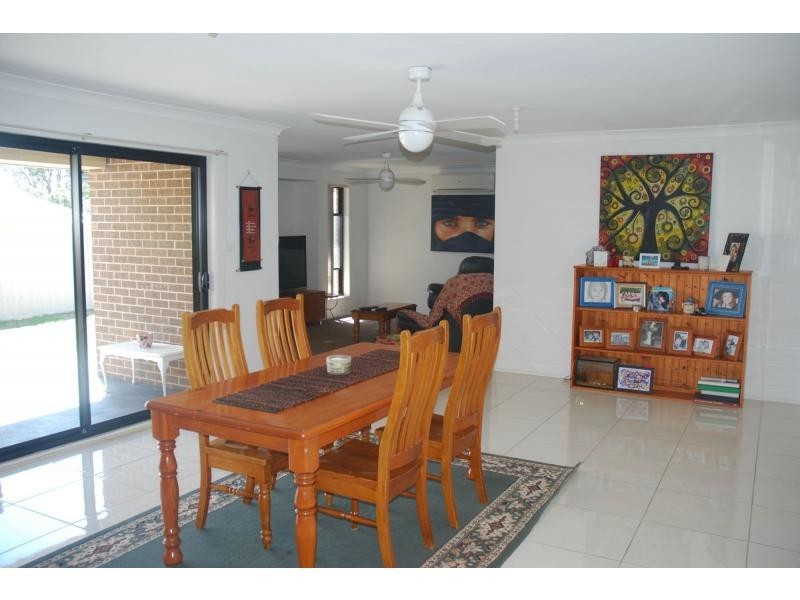 19 Warrigal Street, Nowra NSW 2541
