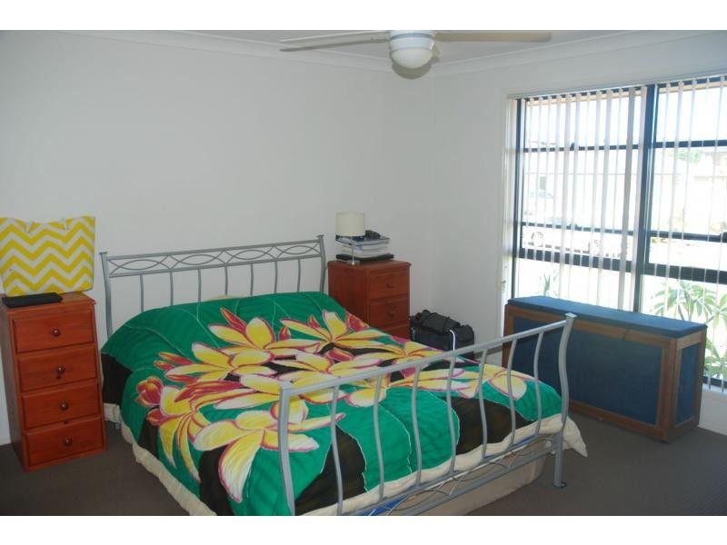 19 Warrigal Street, Nowra NSW 2541