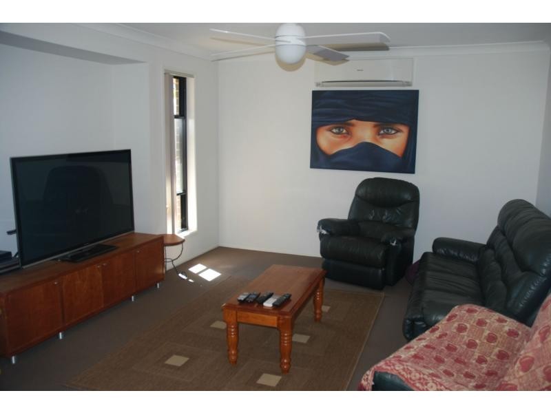19 Warrigal Street, Nowra NSW 2541