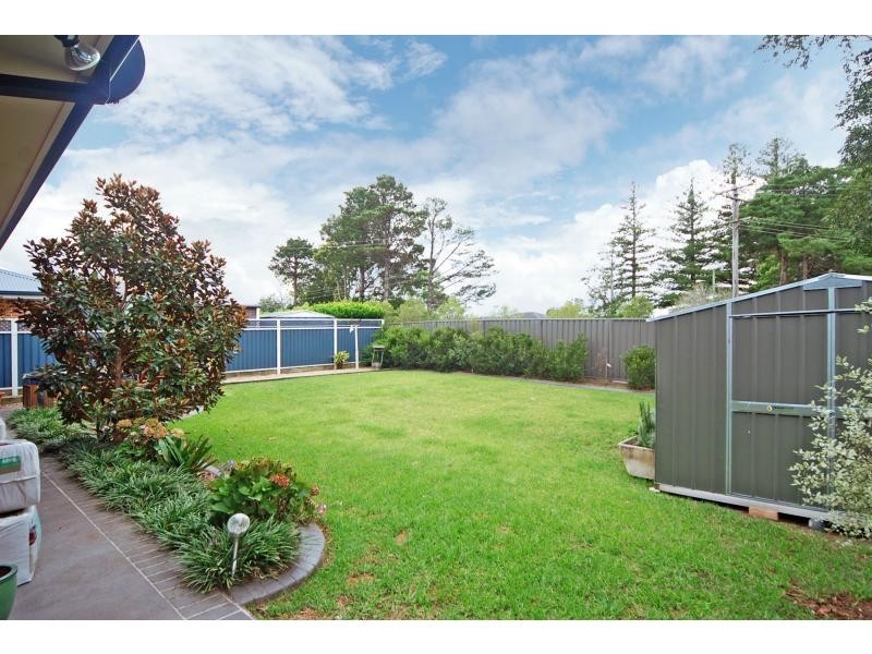 11 Jade Place, Meroo Meadow NSW 2540