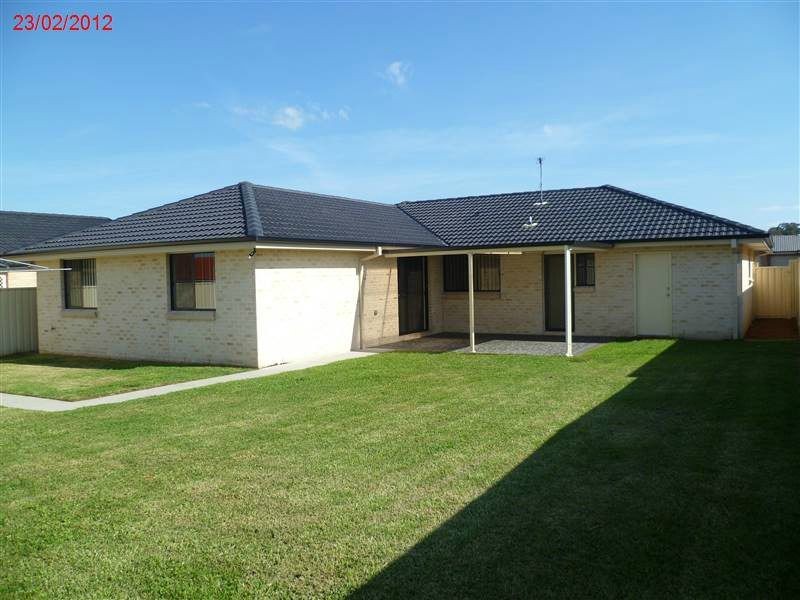 32 Golden Ash Close, Worrigee NSW 2540