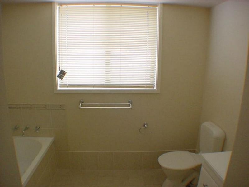 32 Golden Ash Close, Worrigee NSW 2540