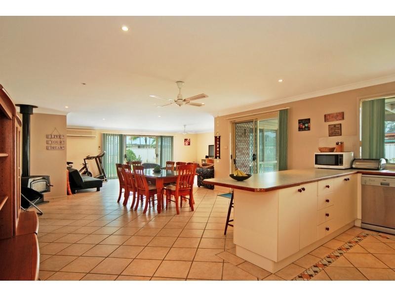 55 Robinia Way, Worrigee NSW 2540