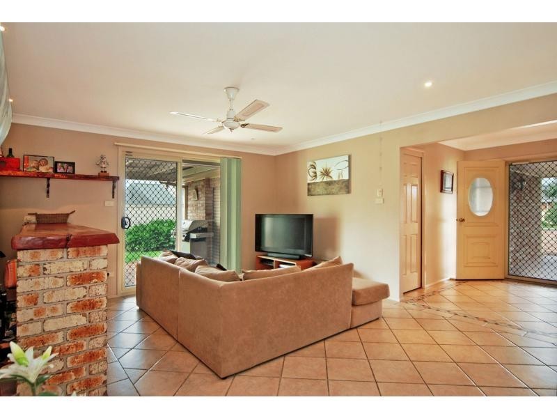 55 Robinia Way, Worrigee NSW 2540